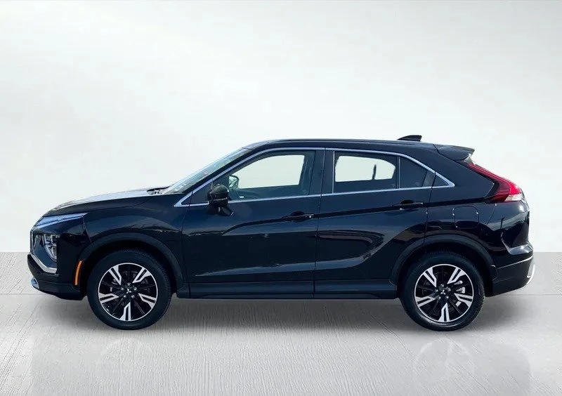 2026 Mitsubishi Eclipse Cross - Image 2 of 18