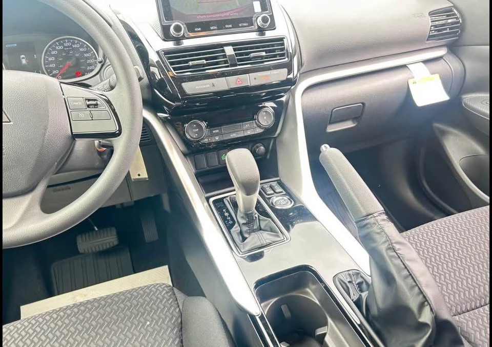 2026 Mitsubishi Eclipse Cross - Image 13 of 15