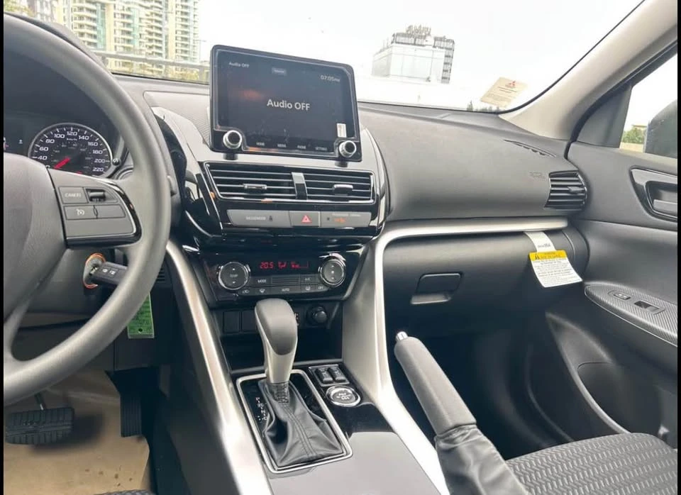 2026 Mitsubishi Eclipse Cross - Image 10 of 17