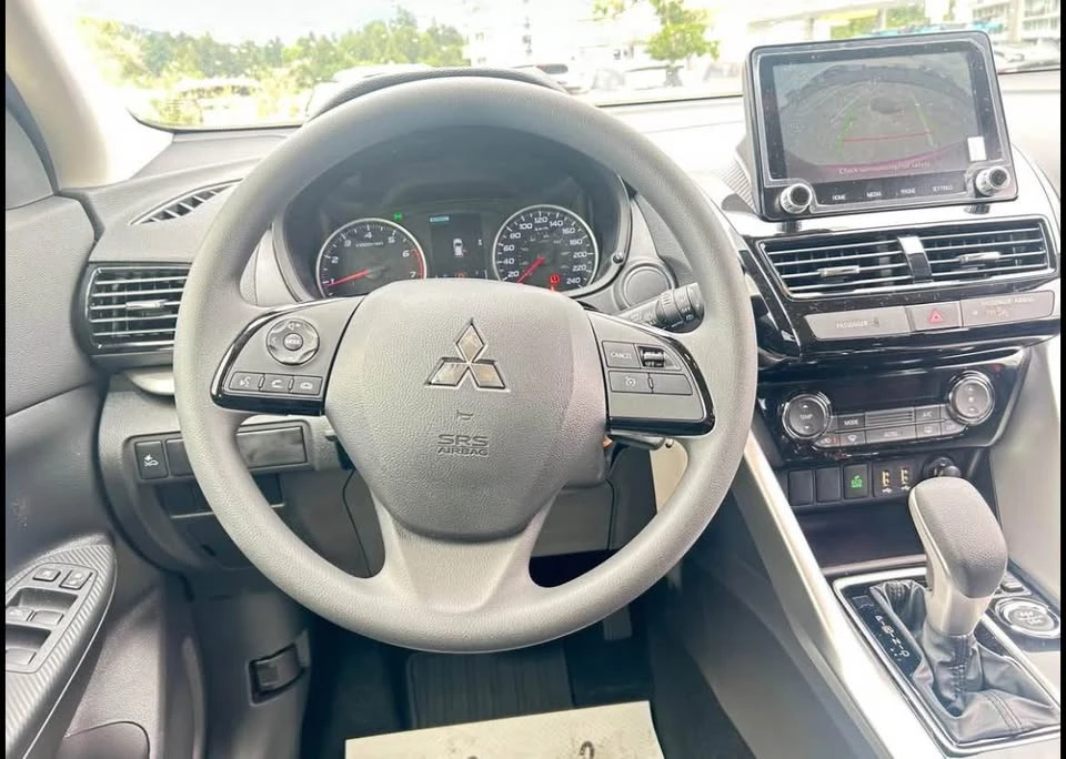 2026 Mitsubishi Eclipse Cross - Image 12 of 15