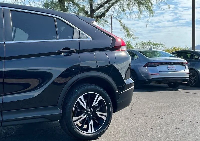 2026 Mitsubishi Eclipse Cross - Image 8 of 18