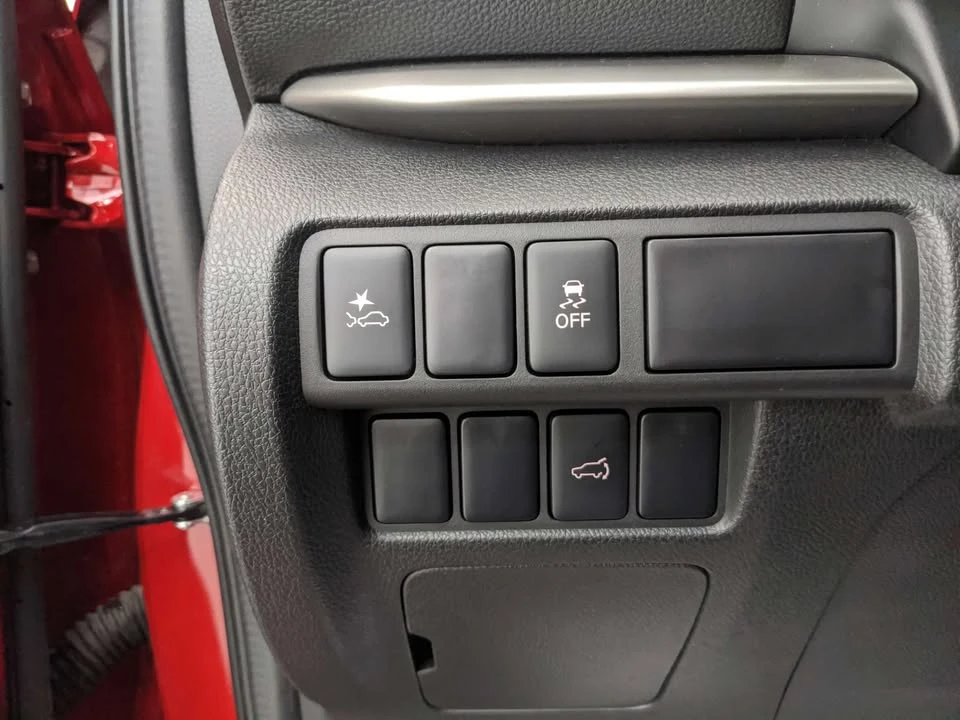 2026 Mitsubishi Eclipse Cross - Image 18 of 20