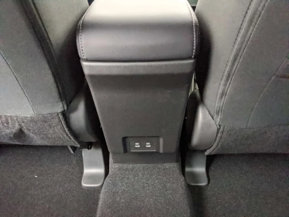 2026 Mitsubishi Eclipse Cross - Image 12 of 20