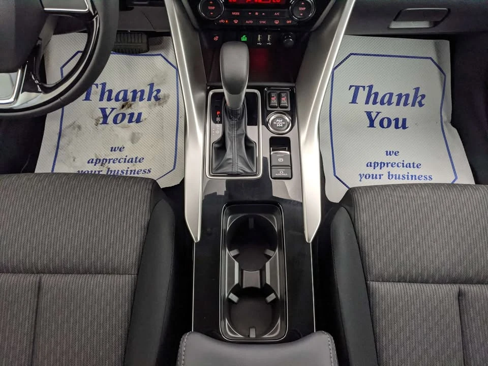 2026 Mitsubishi Eclipse Cross - Image 15 of 20