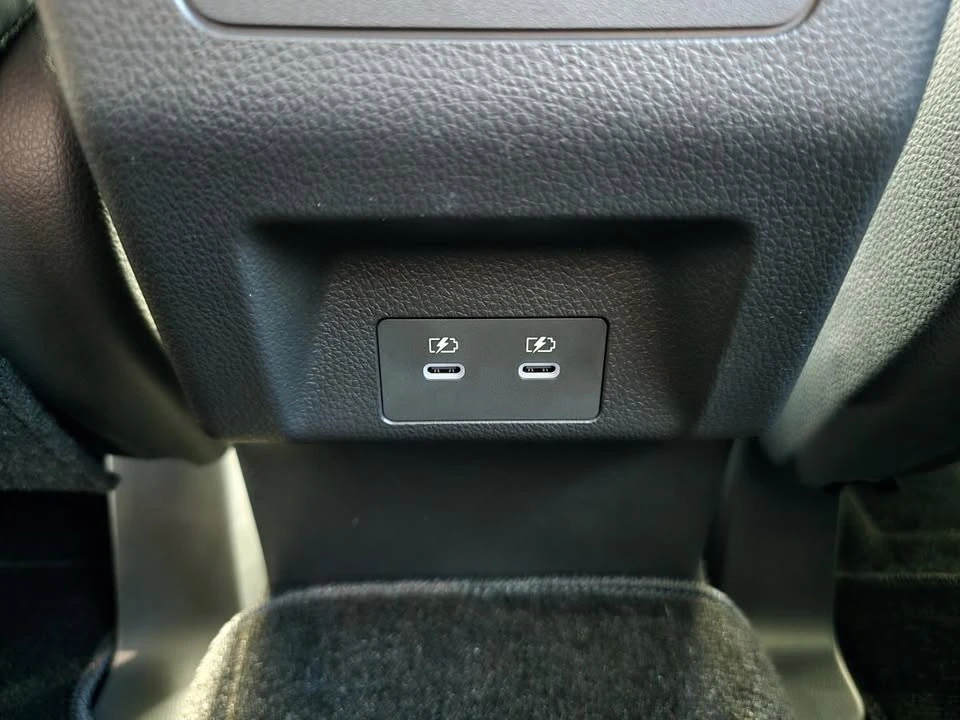 2026 Mitsubishi Eclipse Cross - Image 10 of 20