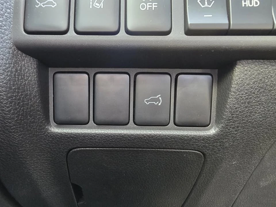 2026 Mitsubishi Eclipse Cross - Image 17 of 20