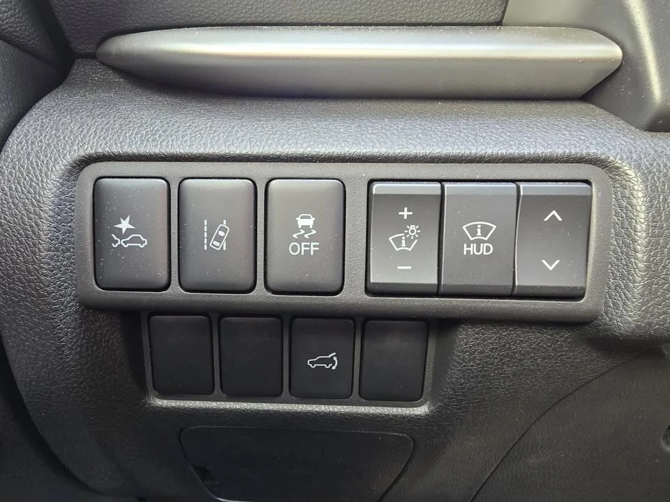 2026 Mitsubishi Eclipse Cross - Image 16 of 20