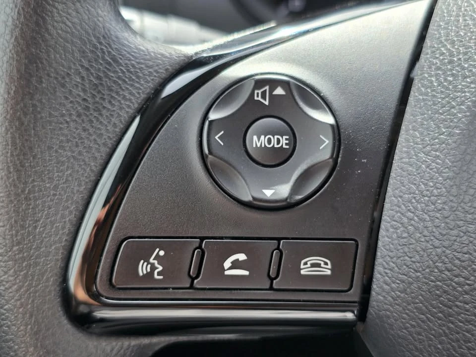 2026 Mitsubishi Eclipse Cross - Image 10 of 18