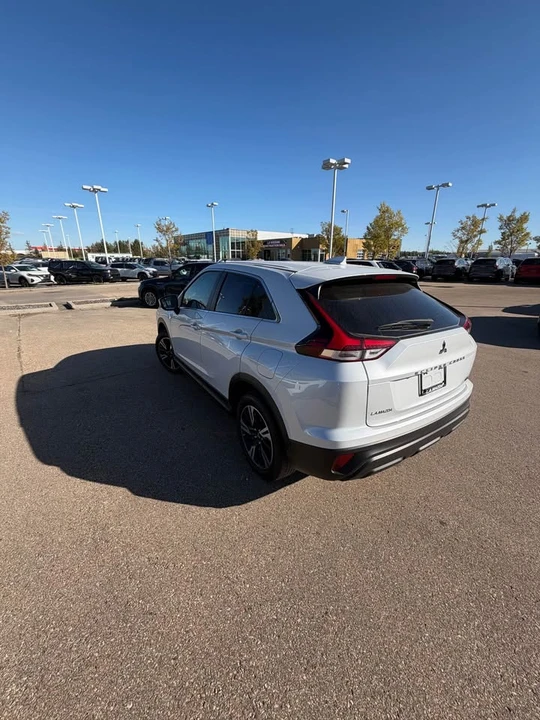 2026 Mitsubishi Eclipse Cross - Image 3 of 11