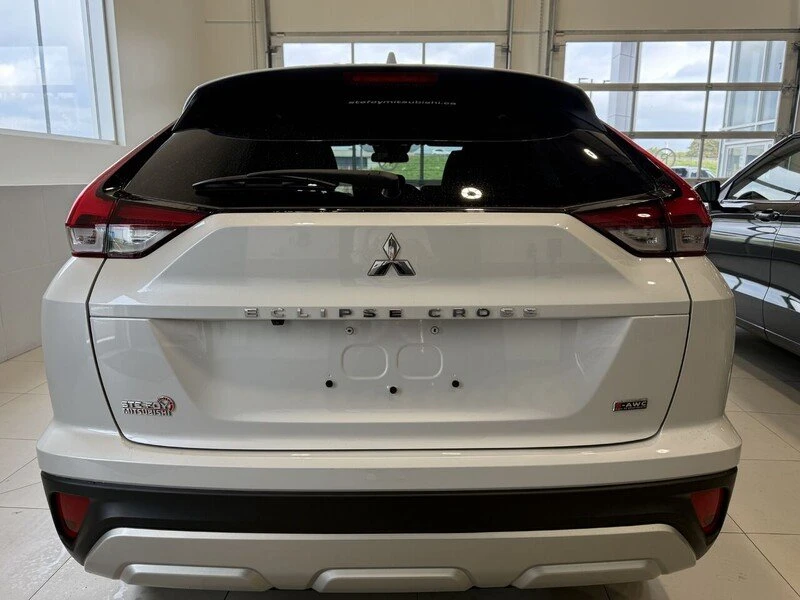 2026 Mitsubishi Eclipse Cross - Image 5 of 11