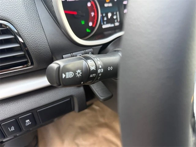 2026 Mitsubishi Eclipse Cross - Image 14 of 18