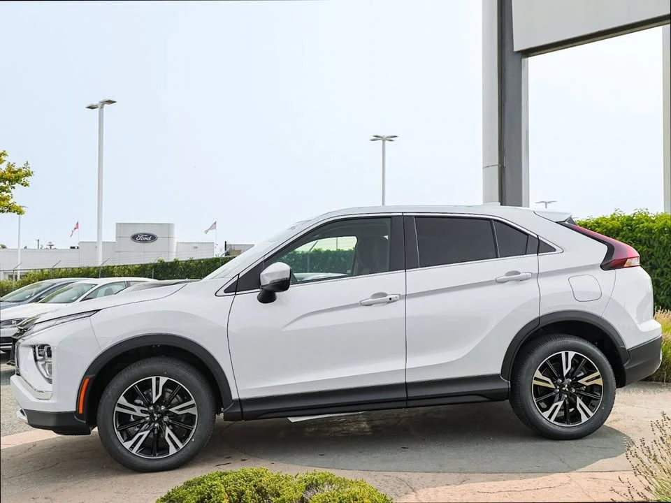 2026 Mitsubishi Eclipse Cross - Image 7 of 18
