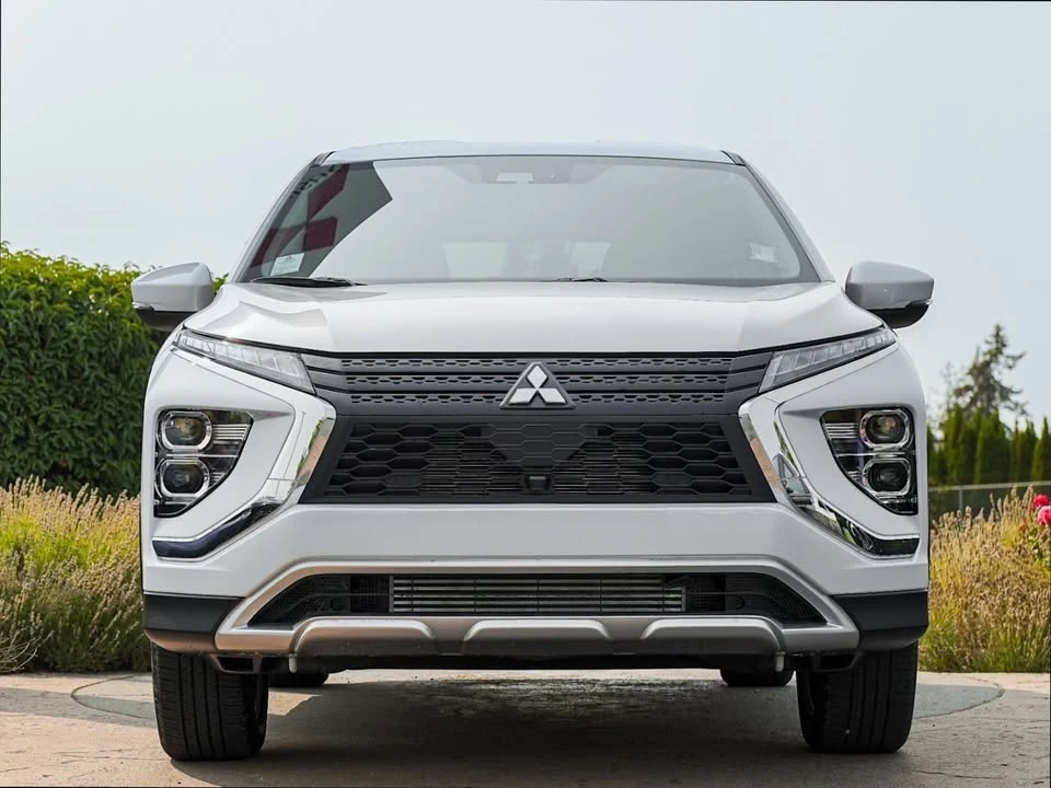 2026 Mitsubishi Eclipse Cross - Image 2 of 18