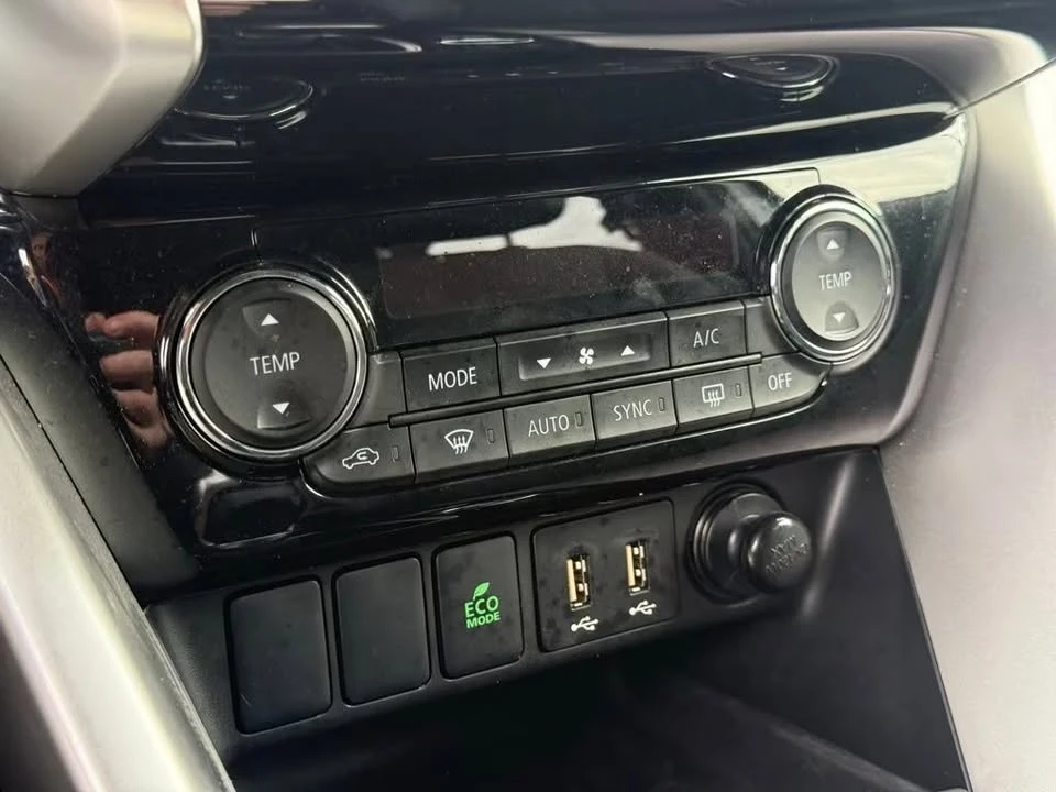 2026 Mitsubishi Eclipse Cross - Image 11 of 16