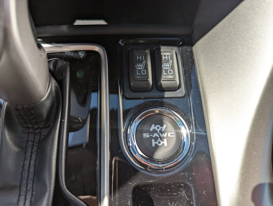 2026 Mitsubishi Eclipse Cross - Image 15 of 18