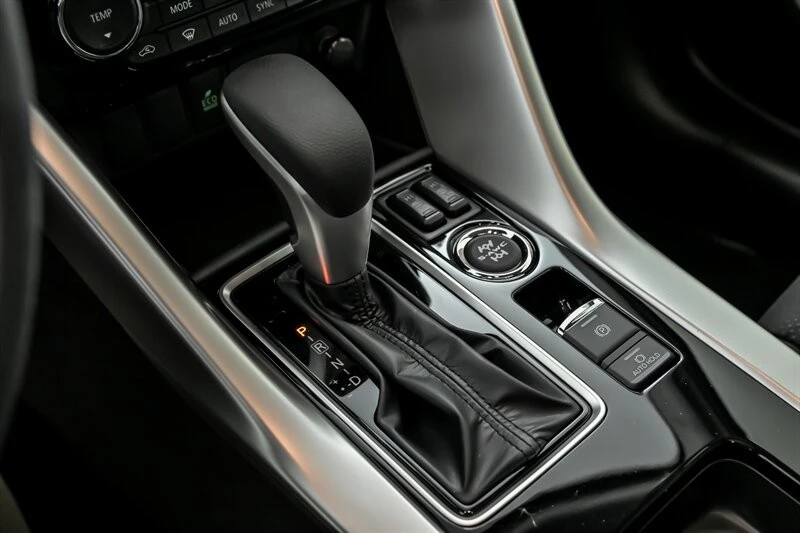 2026 Mitsubishi Eclipse Cross - Image 24 of 25
