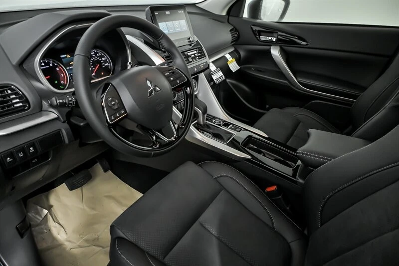 2026 Mitsubishi Eclipse Cross - Image 12 of 28