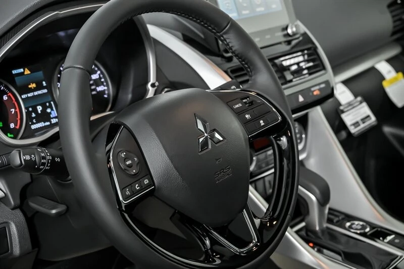 2026 Mitsubishi Eclipse Cross - Image 16 of 28