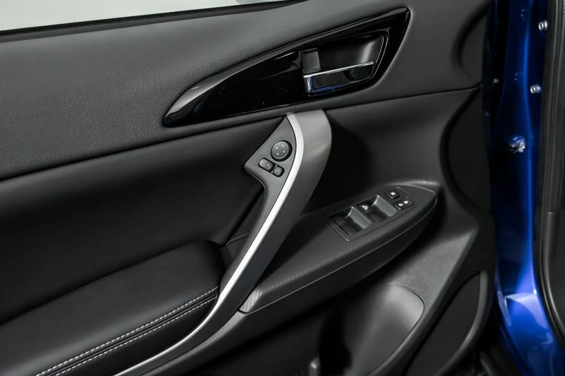2026 Mitsubishi Eclipse Cross - Image 11 of 28