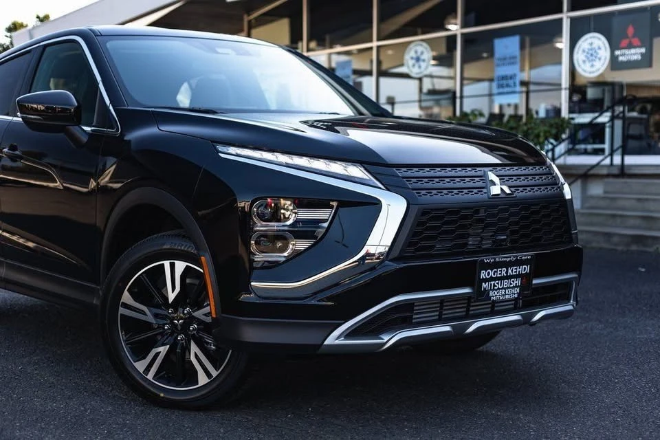 2026 Mitsubishi Eclipse Cross - Image 3 of 20