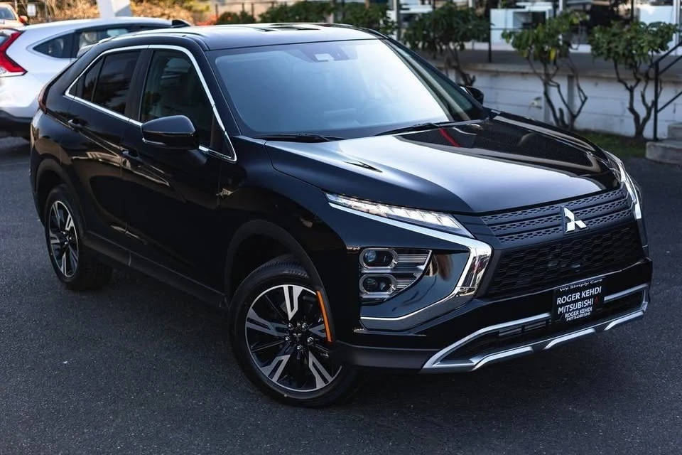2026 Mitsubishi Eclipse Cross - Image 2 of 20