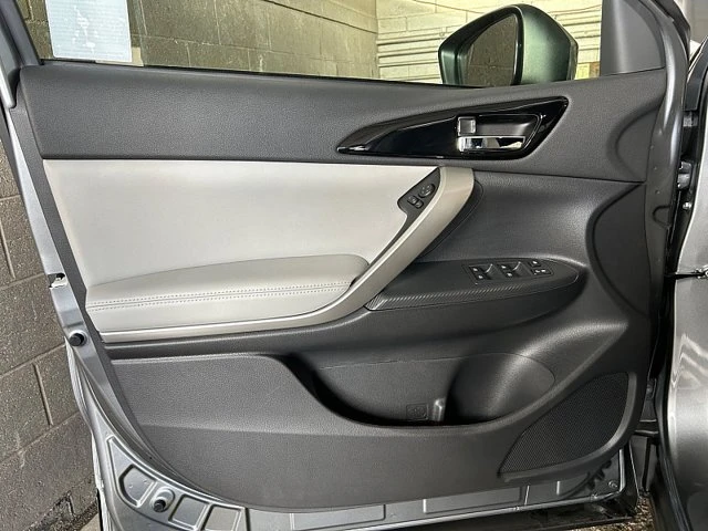 2026 Mitsubishi Eclipse Cross - Image 17 of 20