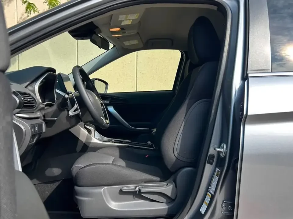 2026 Mitsubishi Eclipse Cross - Image 9 of 20
