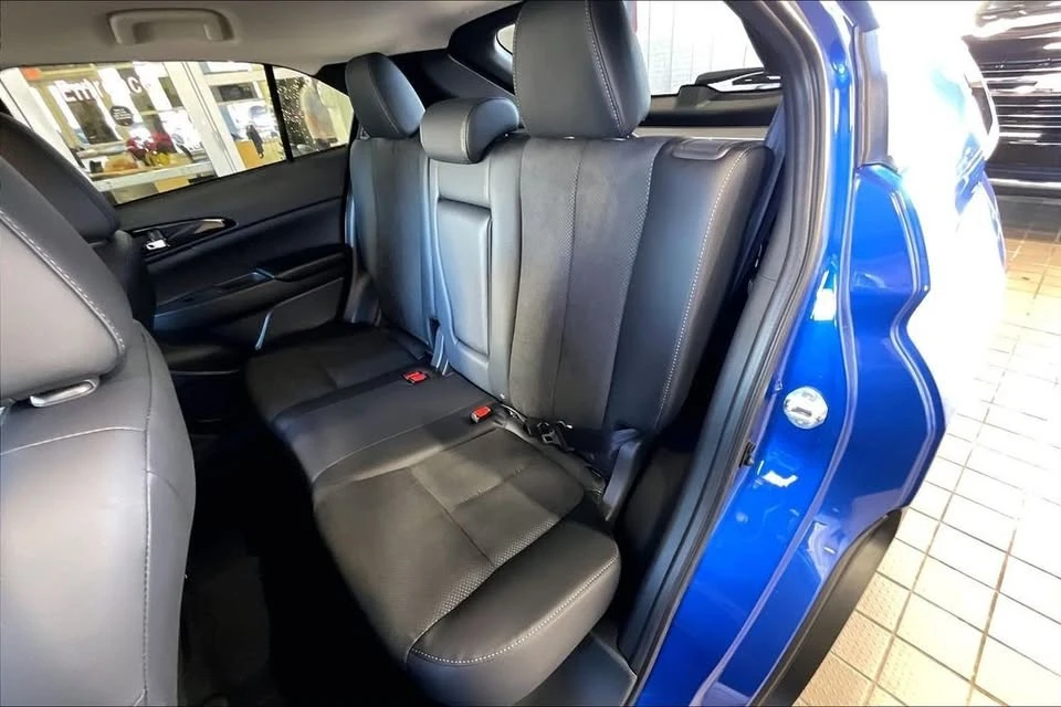 2026 Mitsubishi Eclipse Cross - Image 10 of 14