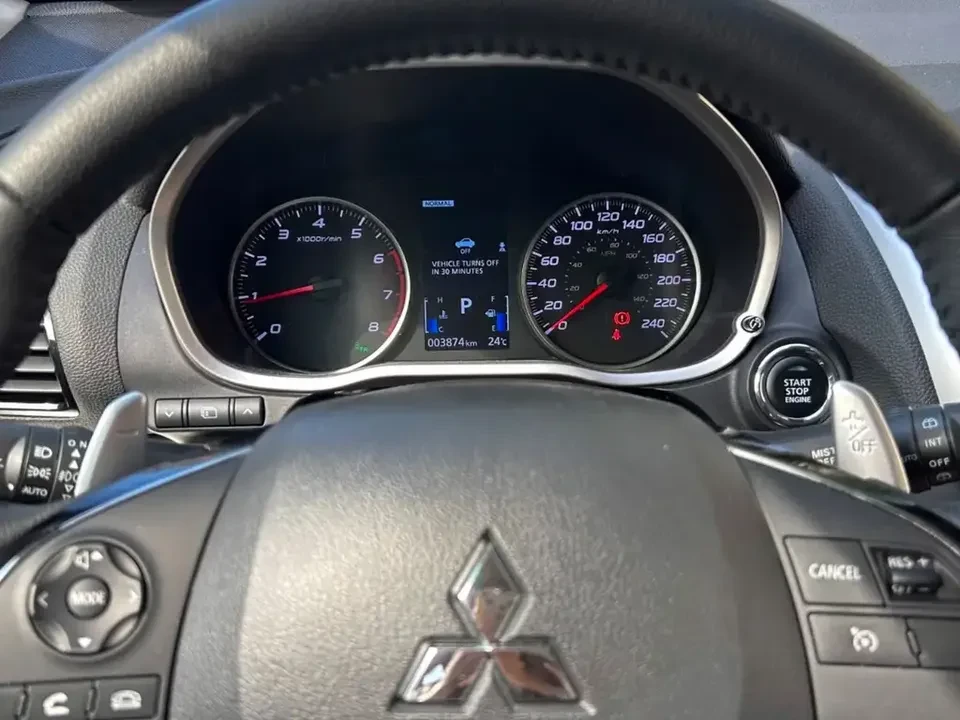 2026 Mitsubishi Eclipse Cross - Image 13 of 20