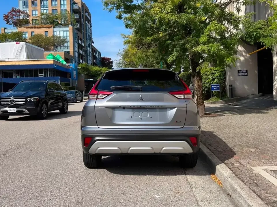 2026 Mitsubishi Eclipse Cross - Image 4 of 20