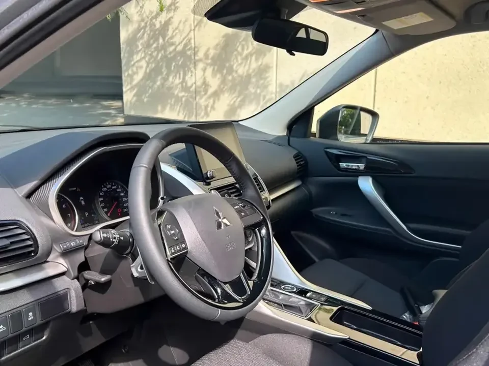2026 Mitsubishi Eclipse Cross - Image 14 of 20