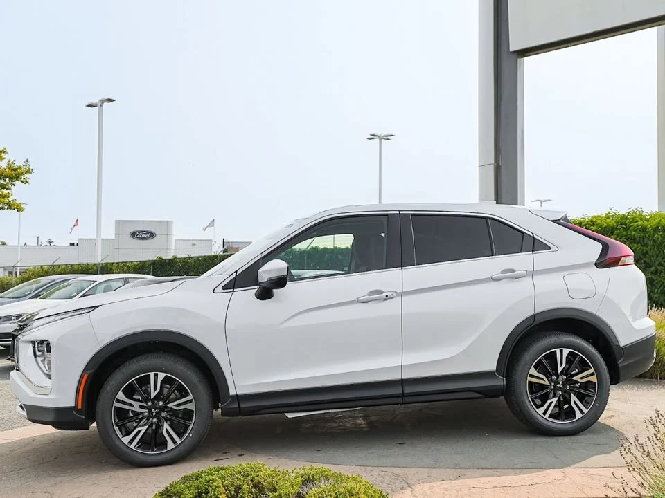 2026 Mitsubishi Eclipse Cross - Image 9 of 20