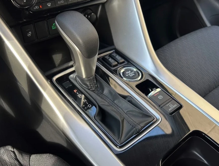 2026 Mitsubishi Eclipse Cross - Image 13 of 13