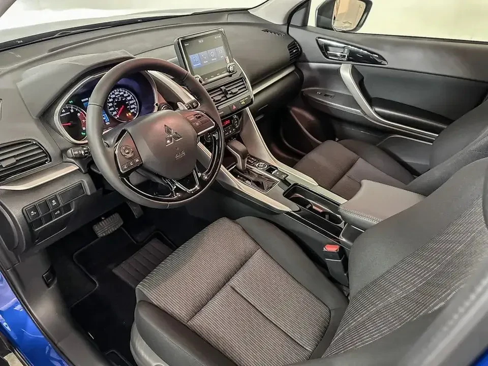 2026 Mitsubishi Eclipse Cross - Image 5 of 5