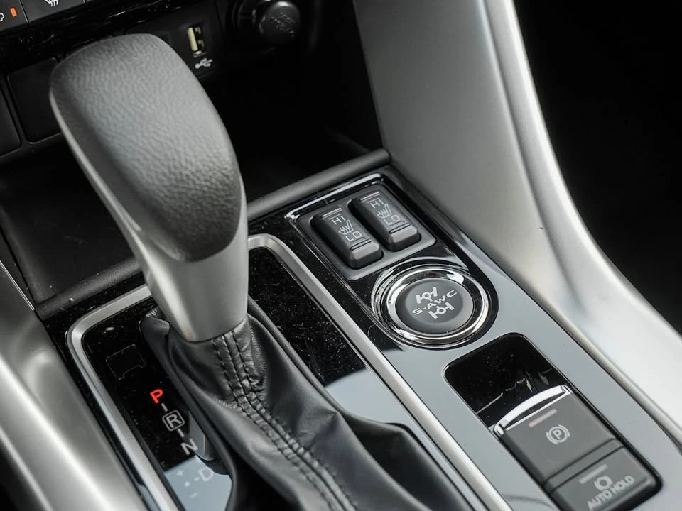2026 Mitsubishi Eclipse Cross - Image 18 of 20