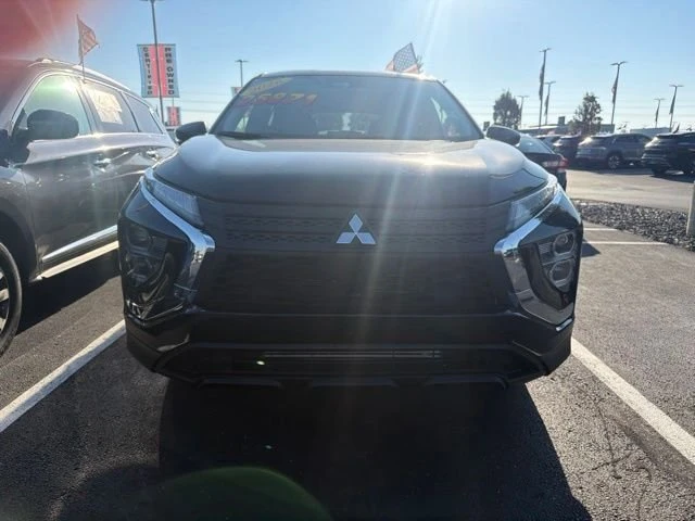 2026 Mitsubishi Eclipse Cross - Image 2 of 3
