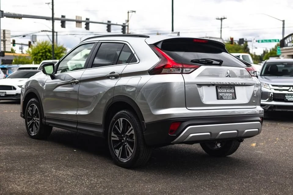 2026 Mitsubishi Eclipse Cross - Image 10 of 20
