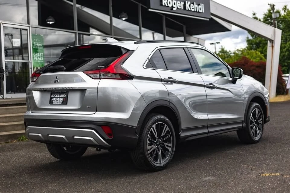 2026 Mitsubishi Eclipse Cross - Image 8 of 20