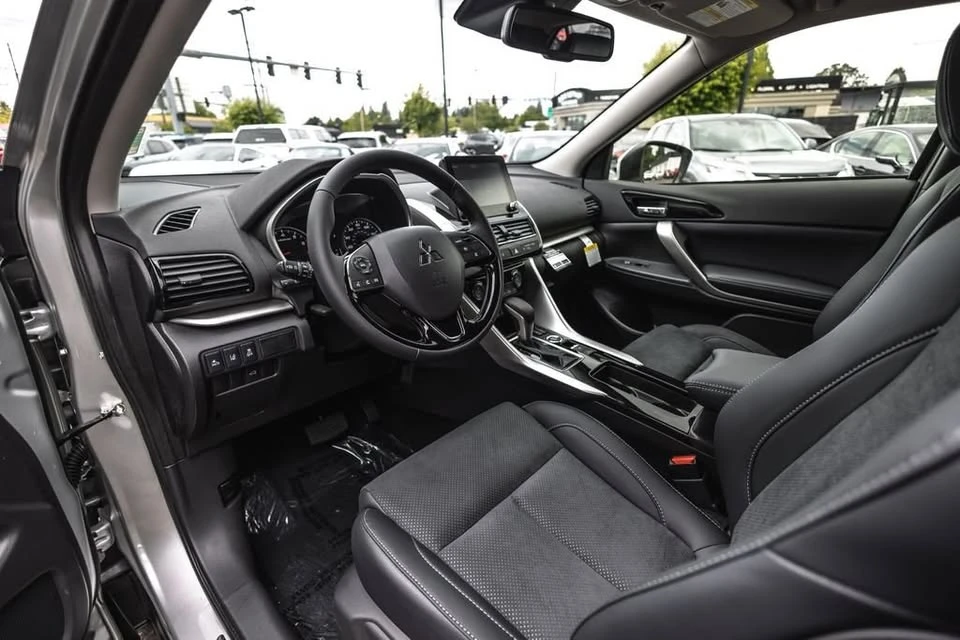 2026 Mitsubishi Eclipse Cross - Image 18 of 20