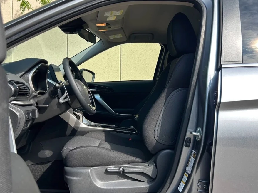 2026 Mitsubishi Eclipse Cross - Image 7 of 13