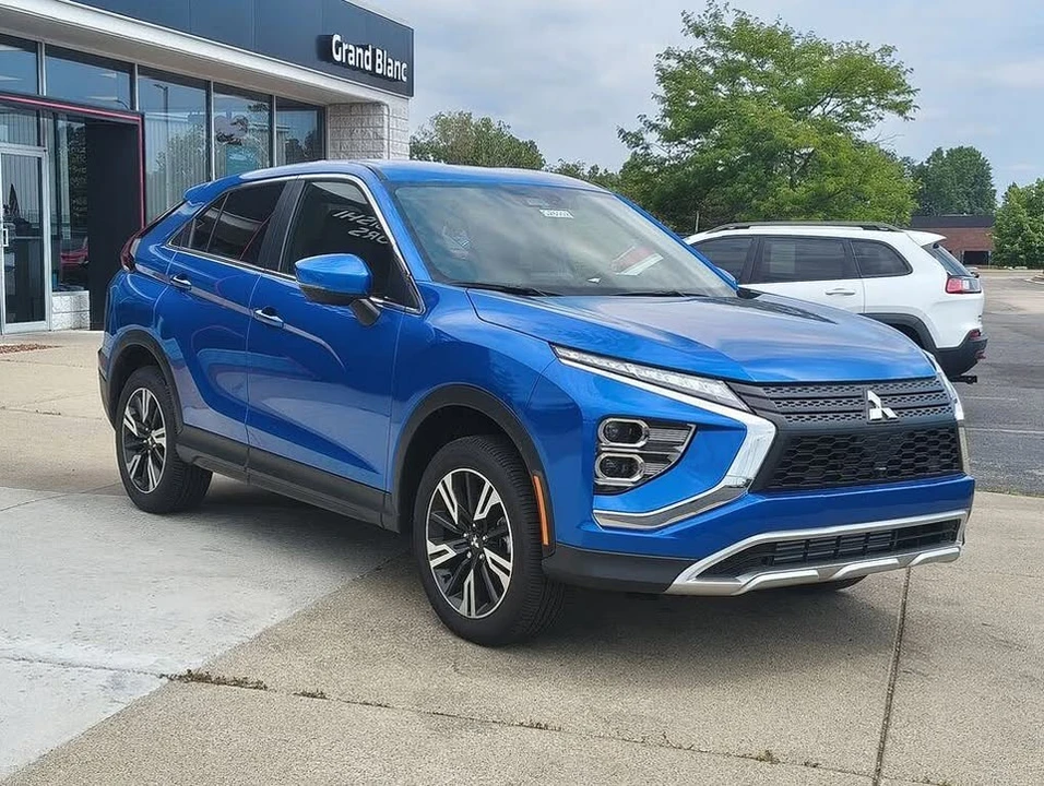 2026 Mitsubishi Eclipse Cross - Image 11 of 20
