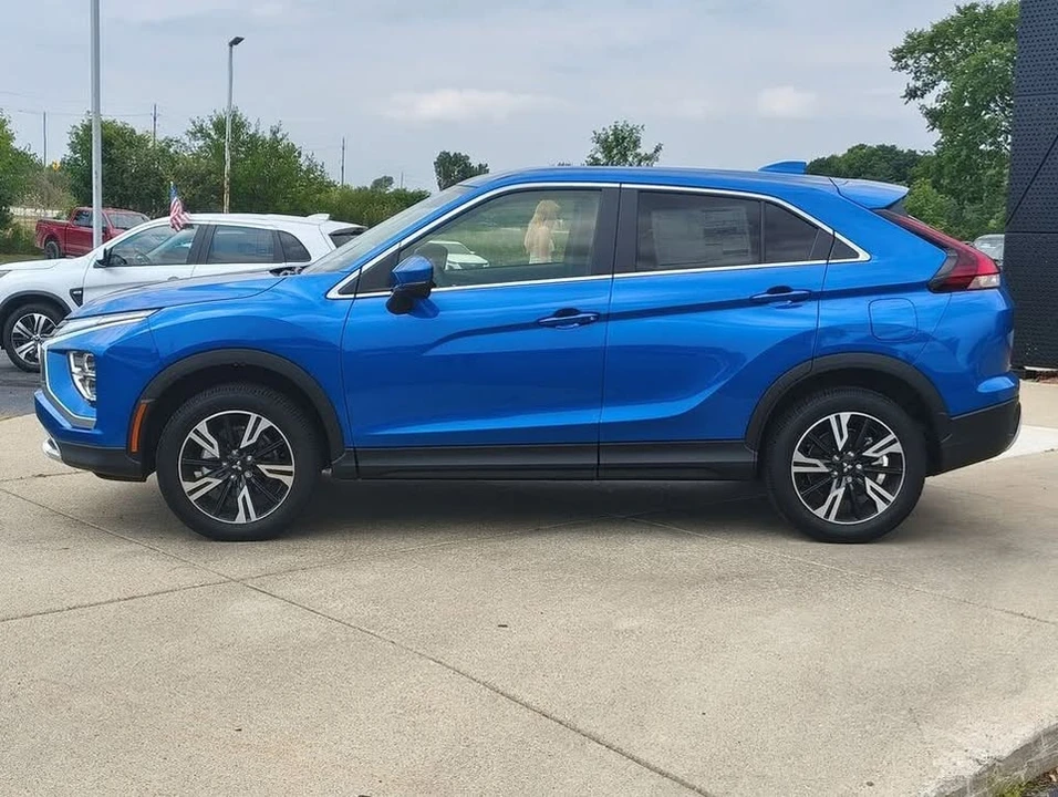 2026 Mitsubishi Eclipse Cross - Image 17 of 20
