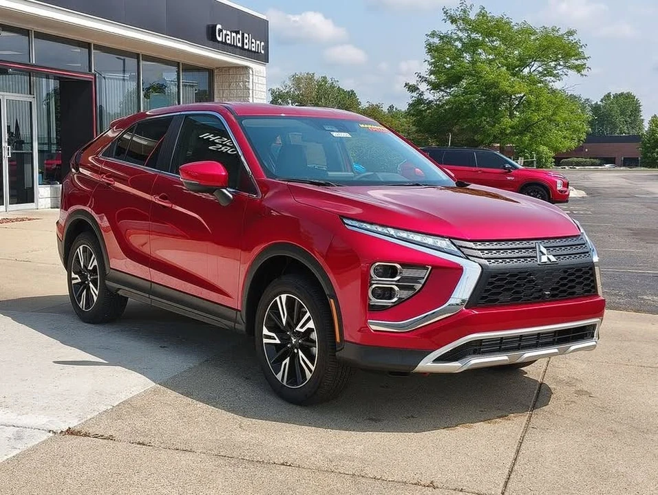 2026 Mitsubishi Eclipse Cross - Image 12 of 20