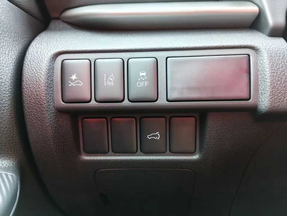 2026 Mitsubishi Eclipse Cross - Image 19 of 20