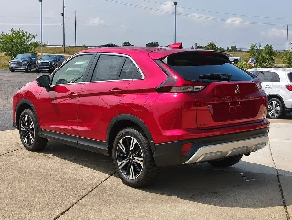 2026 Mitsubishi Eclipse Cross - Image 17 of 20