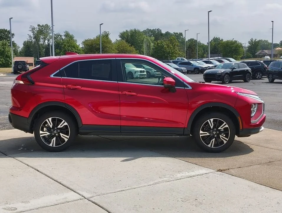 2026 Mitsubishi Eclipse Cross - Image 13 of 20