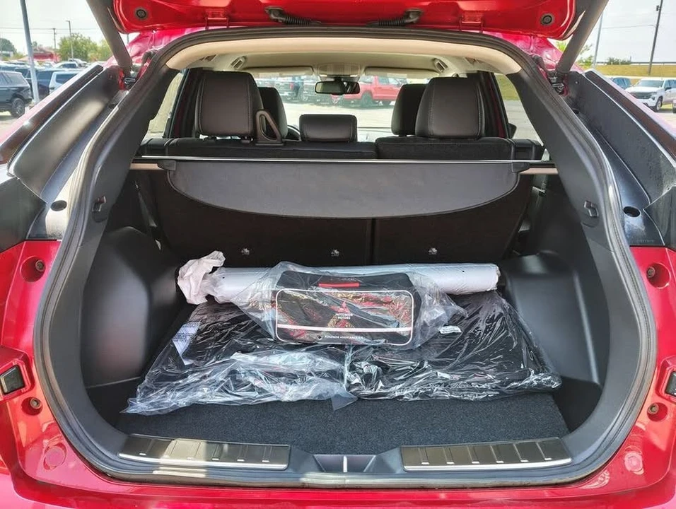 2026 Mitsubishi Eclipse Cross - Image 8 of 20