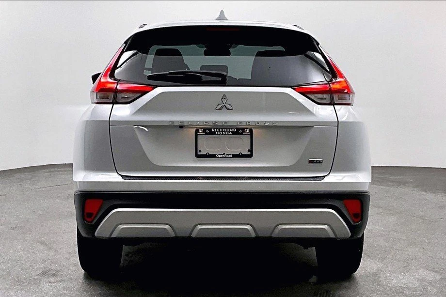 2026 Mitsubishi Eclipse Cross - Image 3 of 11