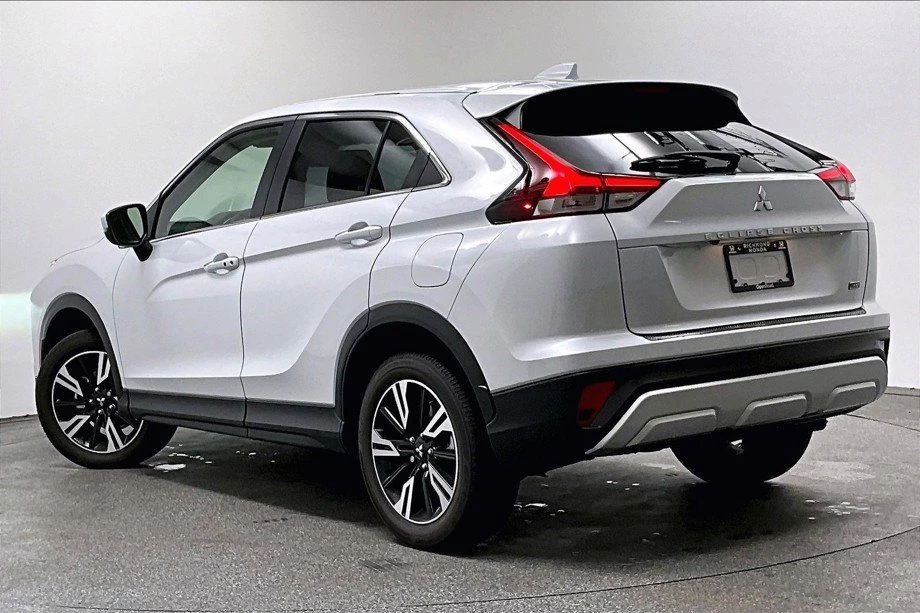 2026 Mitsubishi Eclipse Cross - Image 2 of 11