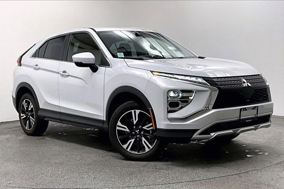 2026 Mitsubishi Eclipse Cross - Image 5 of 11